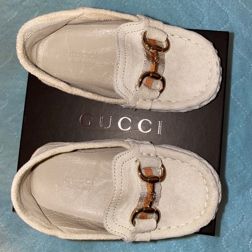 BRAND NEW GUCCI INFANT LOAFERS SZ 19